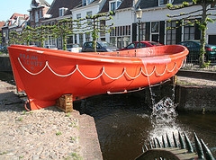 fountain boats